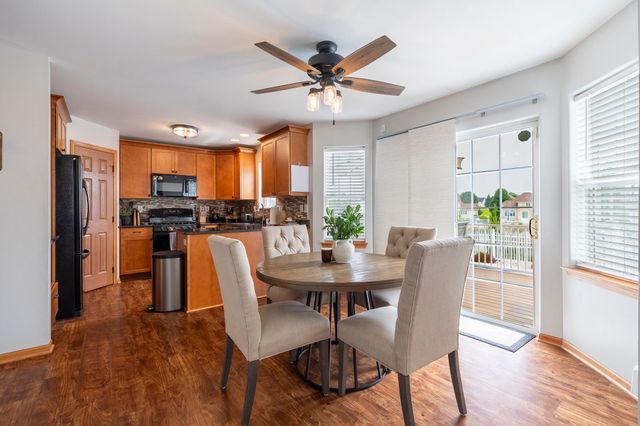 673 Davis Circle, Crown Point, IN 46307