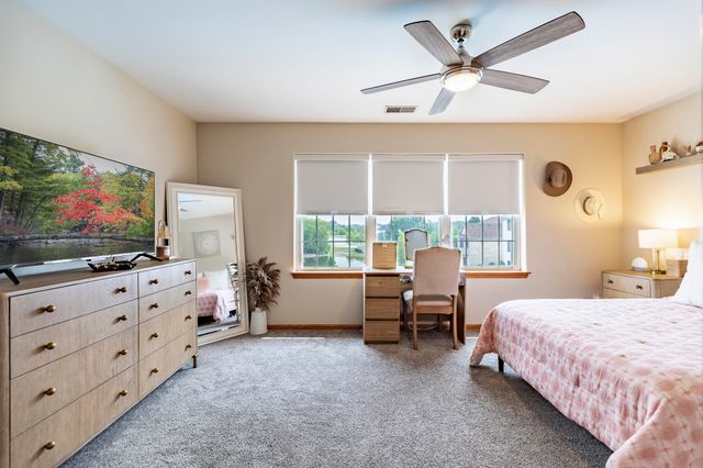 673 Davis Circle, Crown Point, IN 46307
