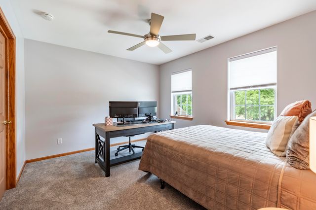 673 Davis Circle, Crown Point, IN 46307