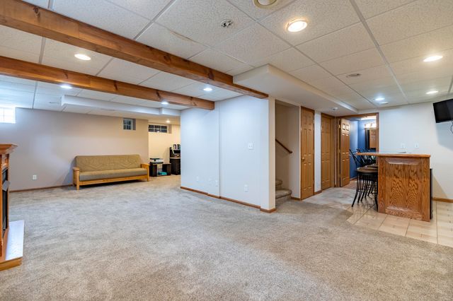673 Davis Circle, Crown Point, IN 46307