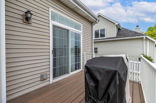 673 Davis Circle, Crown Point, IN 46307