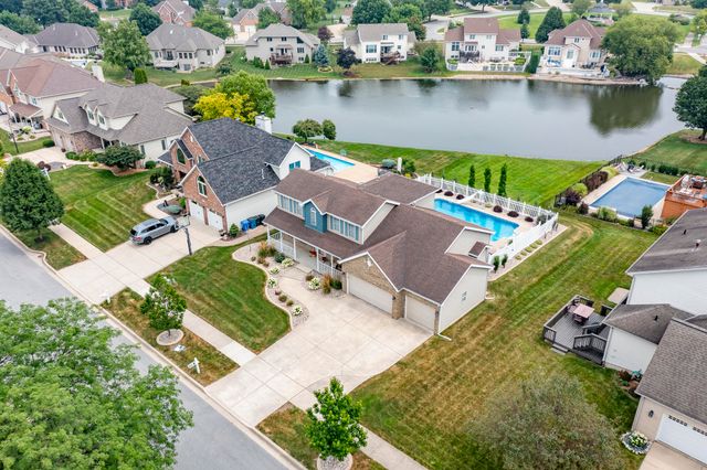 673 Davis Circle, Crown Point, IN 46307