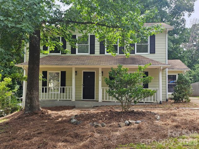2819 Royal Ridge Lane, Charlotte, NC 28212