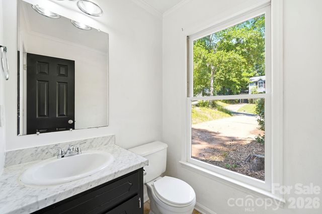 2819 Royal Ridge Lane, Charlotte, NC 28212