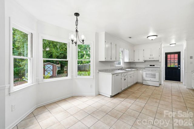 2819 Royal Ridge Lane, Charlotte, NC 28212