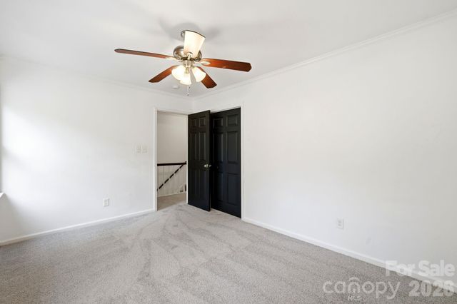2819 Royal Ridge Lane, Charlotte, NC 28212
