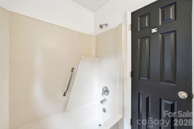 2819 Royal Ridge Lane, Charlotte, NC 28212