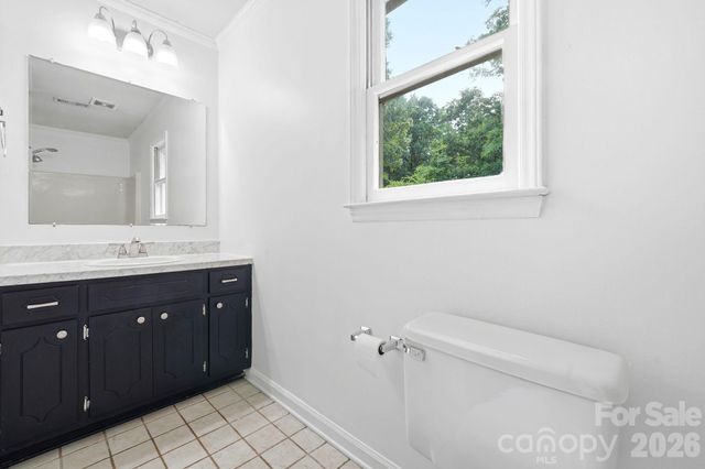 2819 Royal Ridge Lane, Charlotte, NC 28212