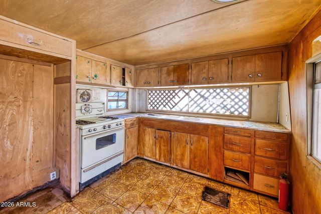 95 Sheila Lane, Sierra Vista, AZ 85635