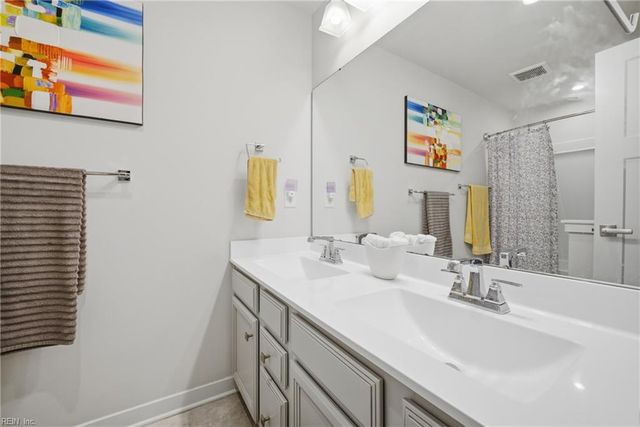 531 Eldridge LN, Chesapeake, VA 23323
