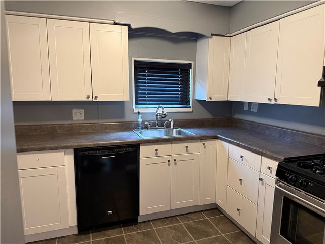 2321 Clinton Street, Munhall, PA 15120