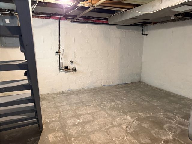 2321 Clinton Street, Munhall, PA 15120