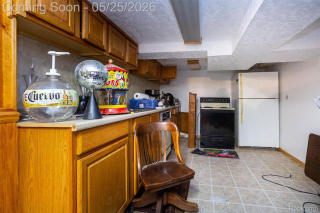42928 Versailles Road, Canton Charter Township, MI 48187