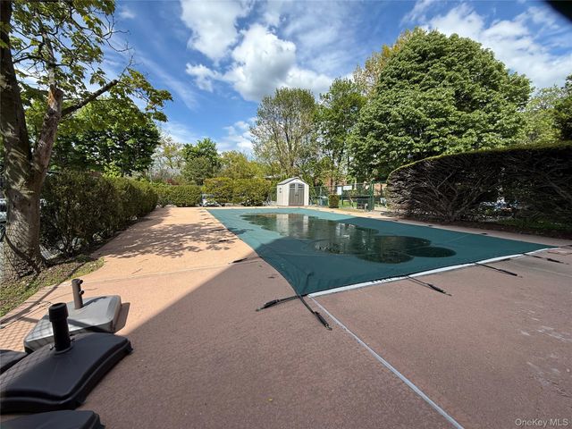 47-27 Little Neck Parkway L4, Little Neck, NY 11362