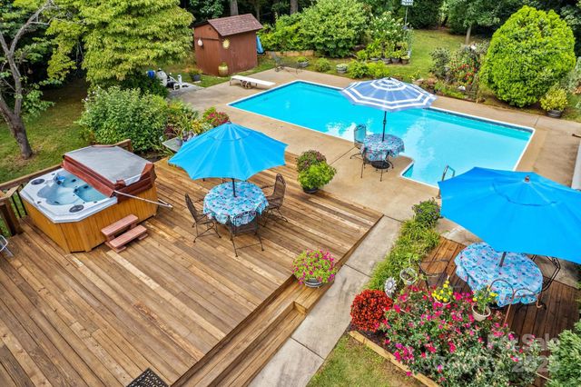 202 Cedarwood Drive, Salisbury, NC 28147