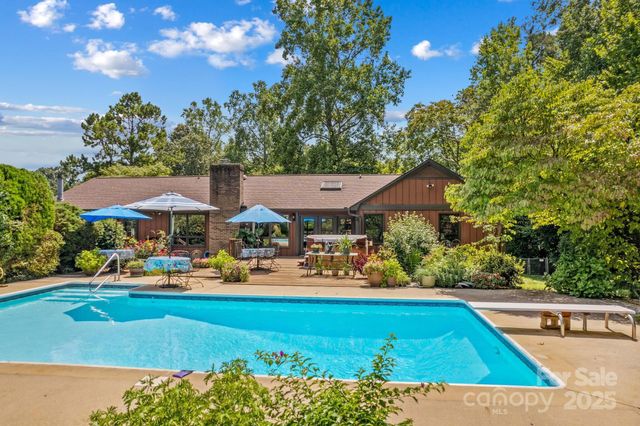 202 Cedarwood Drive, Salisbury, NC 28147