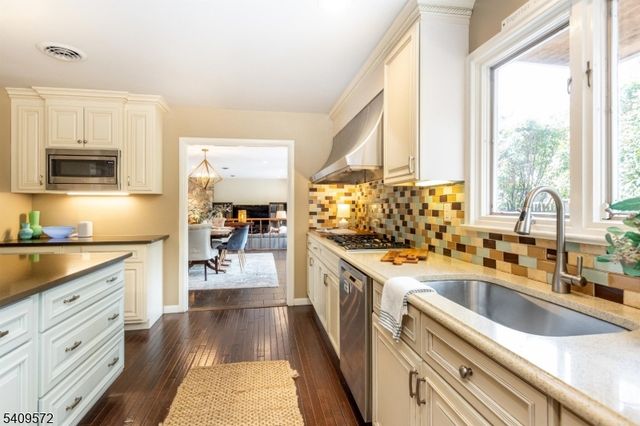 165 N Wyoming Ave, South Orange Village Twp., NJ 07079