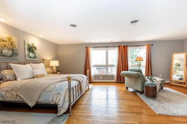 165 N Wyoming Ave, South Orange Village Twp., NJ 07079