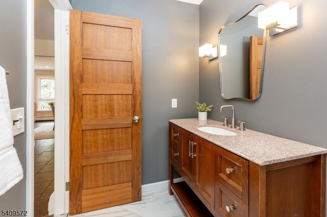 165 N Wyoming Ave, South Orange Village Twp., NJ 07079