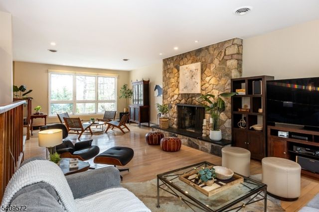 165 N Wyoming Ave, South Orange Village Twp., NJ 07079