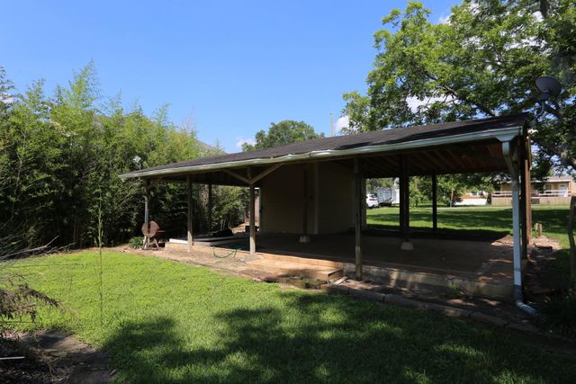 4649 County Road 929c, Brazoria, TX 77422