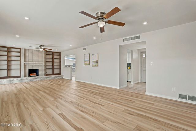 7008 ENID Court, El Paso, TX 79912