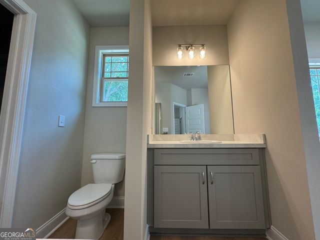 144 Country World Drive, Macon, GA 31211