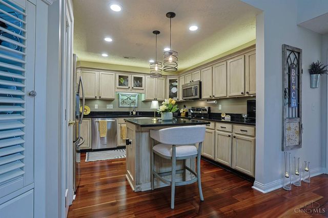 8033 Pinnacle Point Drive, West Chester, OH 45069