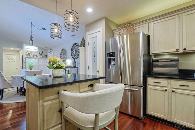 8033 Pinnacle Point Drive, West Chester, OH 45069