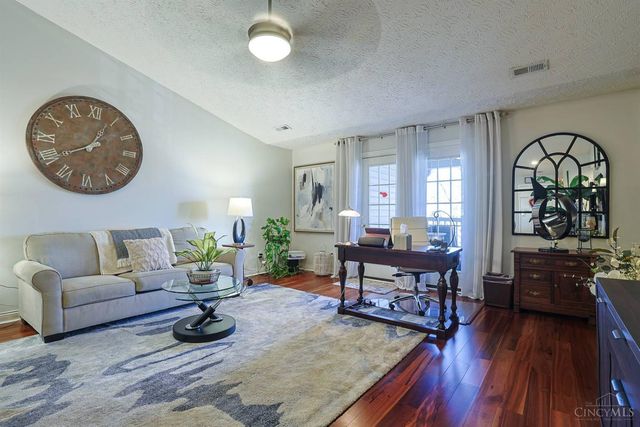 8033 Pinnacle Point Drive, West Chester, OH 45069