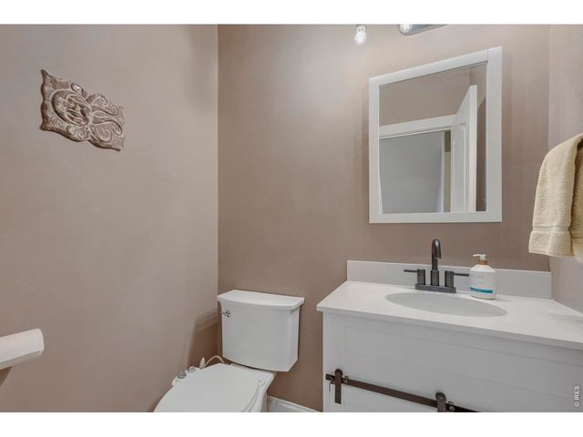 3921 Florentine Dr, Longmont, CO 80503