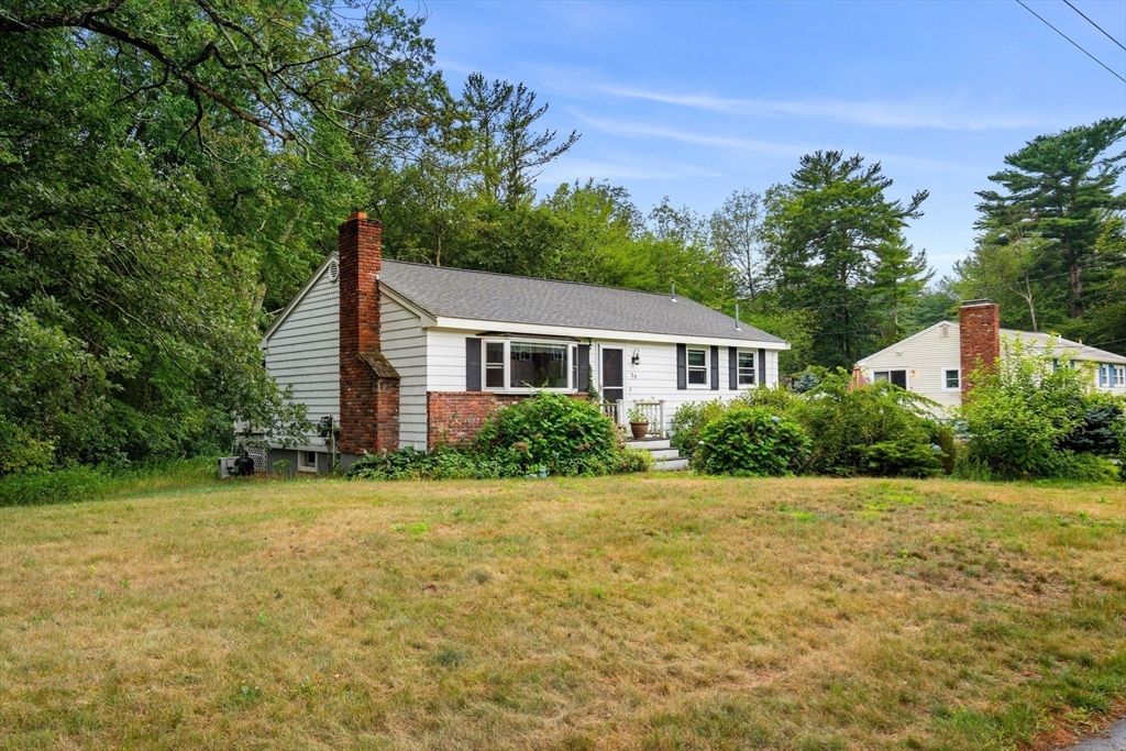 55 Delwood Rd, Tewksbury, MA 01876