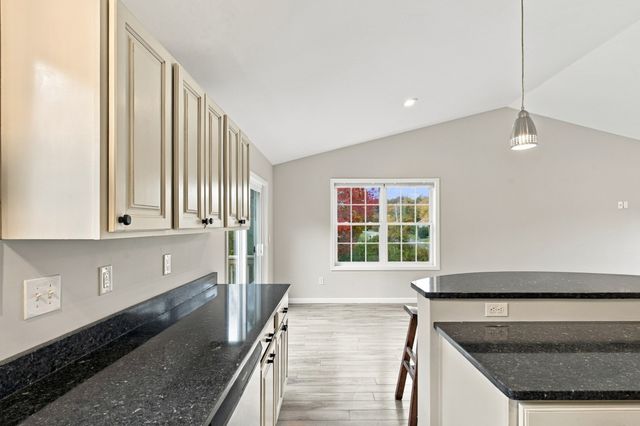 32 Arcadia Road, Swansea, MA 02777