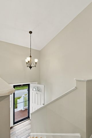 32 Arcadia Road, Swansea, MA 02777