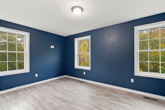 32 Arcadia Road, Swansea, MA 02777