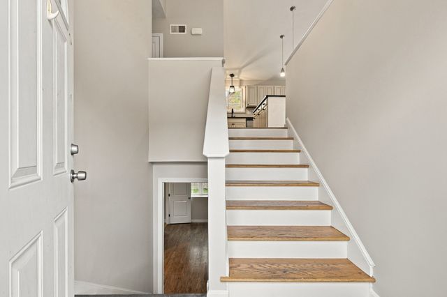 32 Arcadia Road, Swansea, MA 02777