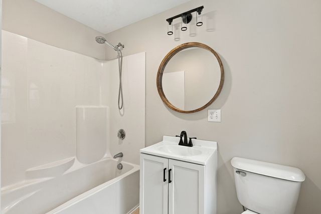 32 Arcadia Road, Swansea, MA 02777