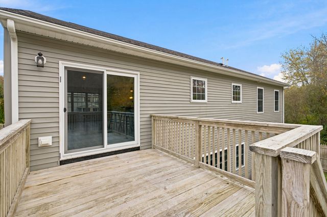32 Arcadia Road, Swansea, MA 02777