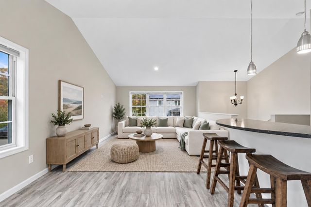 32 Arcadia Road, Swansea, MA 02777