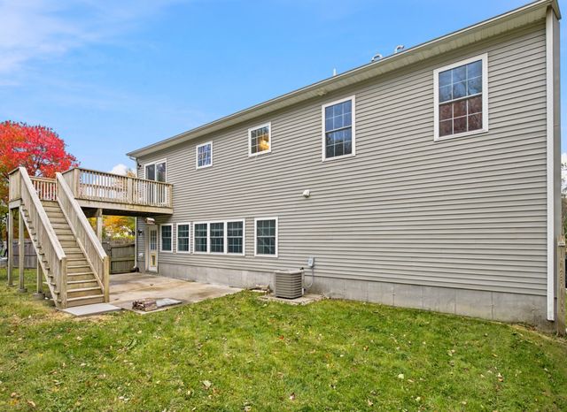 32 Arcadia Road, Swansea, MA 02777