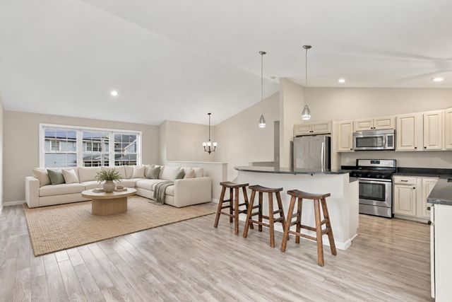 32 Arcadia Road, Swansea, MA 02777