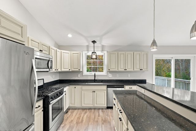 32 Arcadia Road, Swansea, MA 02777