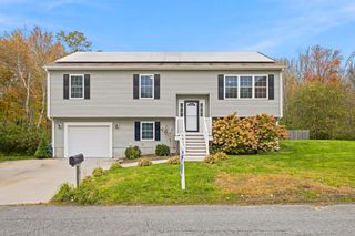 32 Arcadia Road, Swansea, MA 02777