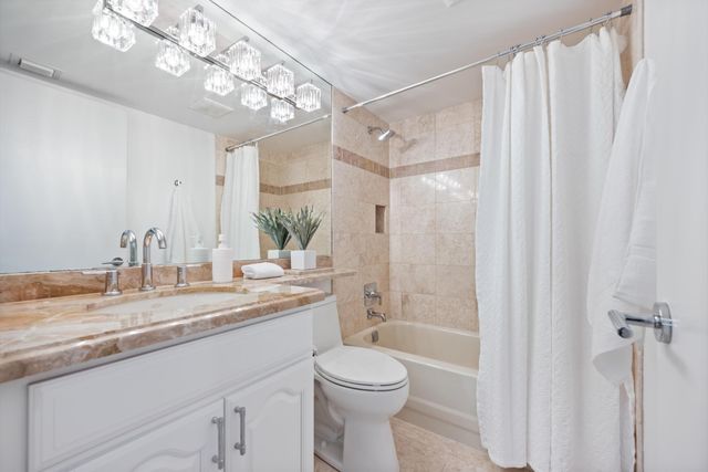 1401 S Ocean Boulevard 1010, Boca Raton, FL 33432