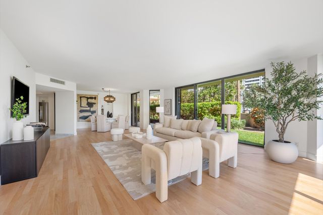 1401 S Ocean Boulevard 1010, Boca Raton, FL 33432