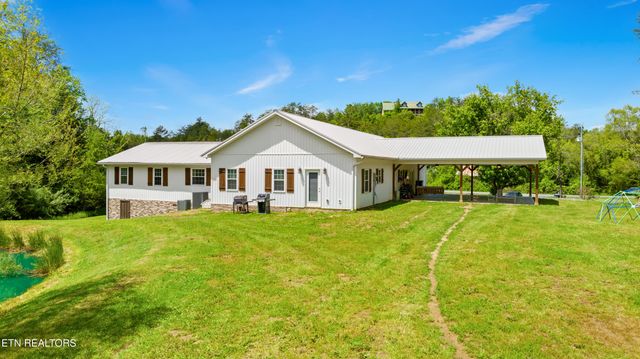 1750 Kerr Rd, Sevierville, TN 37876
