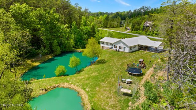 1750 Kerr Rd, Sevierville, TN 37876