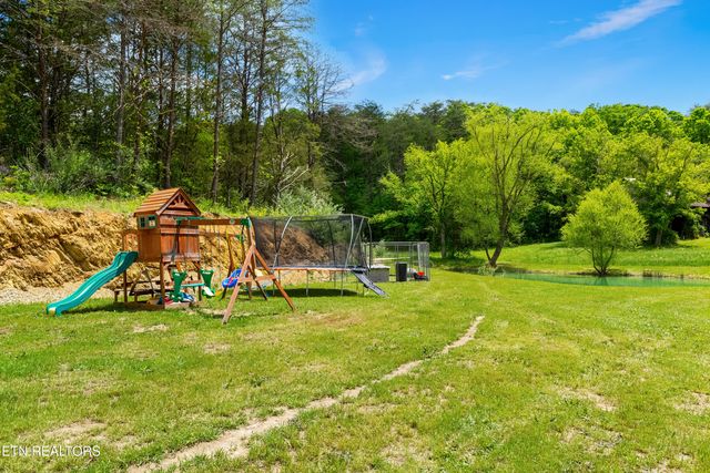 1750 Kerr Rd, Sevierville, TN 37876