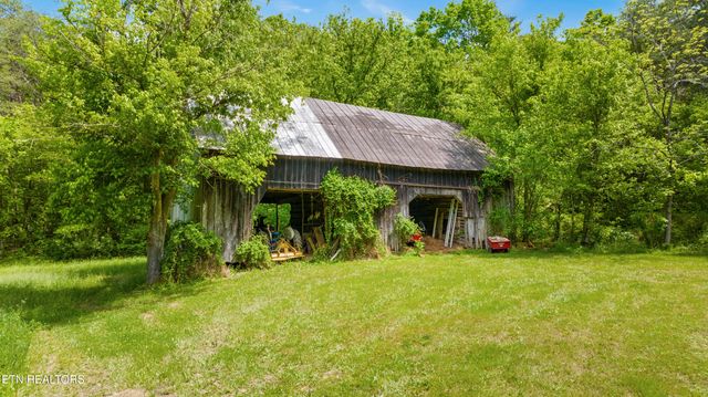 1750 Kerr Rd, Sevierville, TN 37876