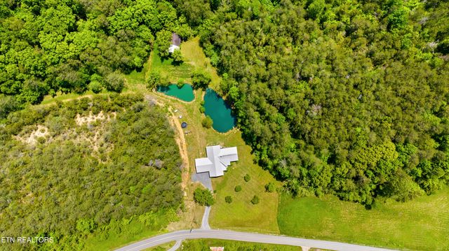 1750 Kerr Rd, Sevierville, TN 37876